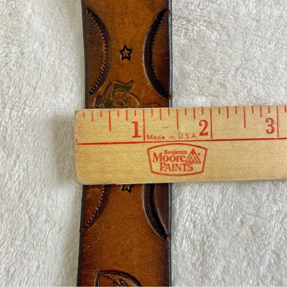 Hand Tooled Leather Belt Florida Gators Football Weathered Handcrafted Brown - Picture 6 of 16
